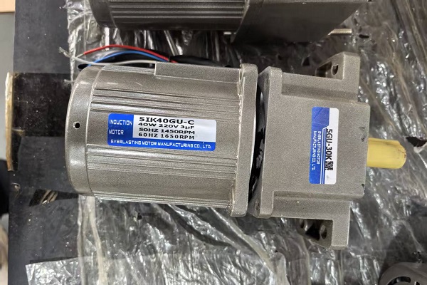 4IK25GN?C+4GN (3K?18K)減速電機(jī).jpg