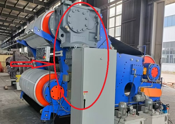 硫化機(jī)K+RF減速機(jī).jpg