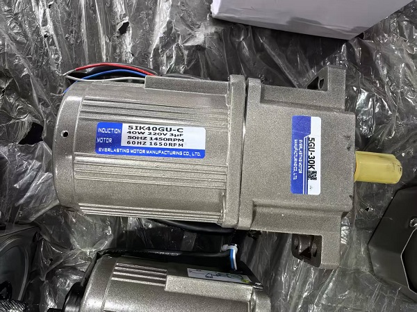 5IK180GU-SF微型齒輪減速電機(jī).jpg