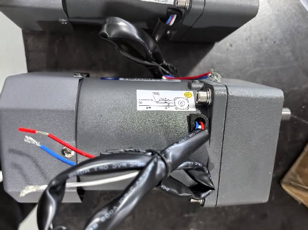 殺魚機(jī)減速電機(jī).jpg